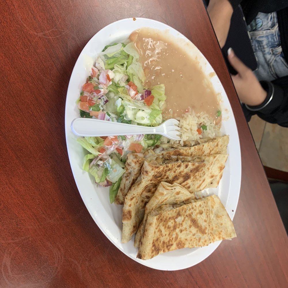 Mariscos El Puerto - Quesadilla combo - Seafood Near Me - Chino, California