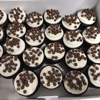 Dots Cupcakes - Cupcakes Near Me - Pasadena, California Dots Cupcakes - Cupcakes Near Me - Pasadena, California