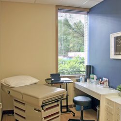 MakSportsMD - Patient exam room