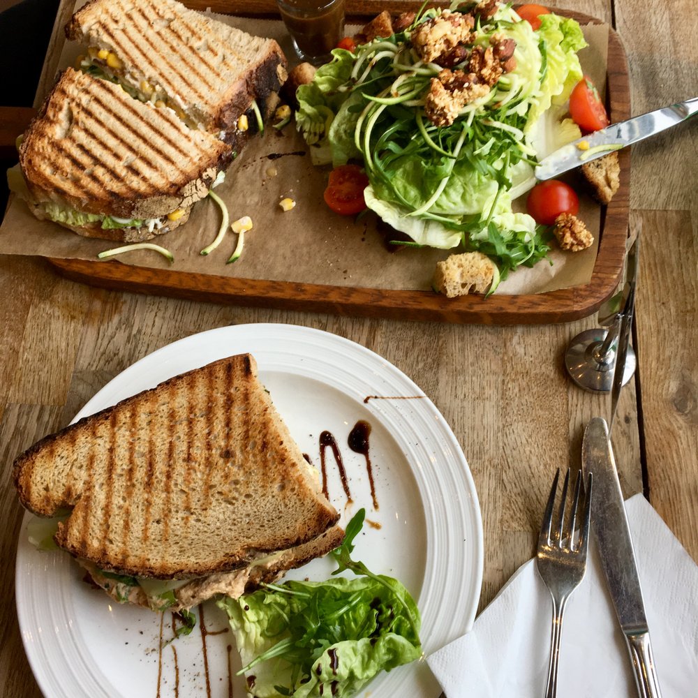 Sugar Mama - bottom: tuna sandwich, top: apple and bacon sandwich with salad - Cafes Near Me - Frankfurt, HE Sugar Mama - bottom: tuna sandwich, top: apple and bacon sandwich with salad - Cafes Near Me - Frankfurt, HE