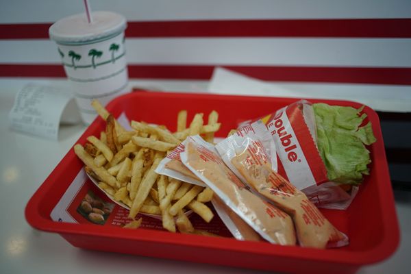 In-N-Out Burger by null