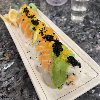 Yellowtail Japanese Bistro - Gary's Roll - Sushi Bars Near Me - Alameda, California Yellowtail Japanese Bistro - Gary's Roll - Sushi Bars Near Me - Alameda, California
