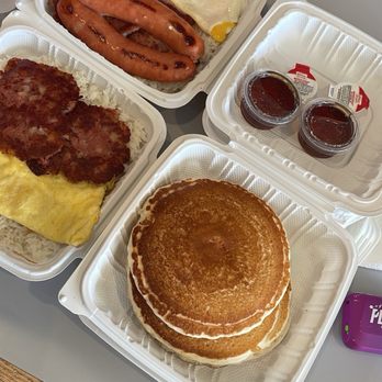 808 Hawaiian BBQ - Corned beef hash breakfast 2x one with extra meat(pinneaple sausage). One pancake breakfast 3 pancakes. - Hawaiian Near Me - Waipahu, Hawaii