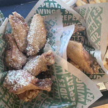 Wingstop - 8 pc Wing Combo - Chicken Wings Near Me - Las Vegas, Nevada