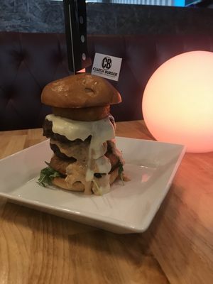 Clutch Burger by null
