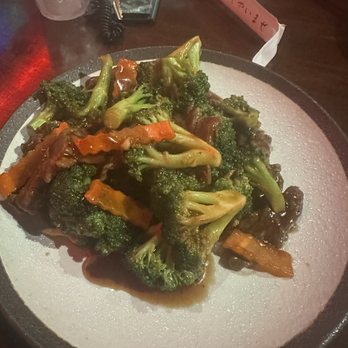 Yu’s Asian Diner - Broccoli beef - Chinese Near Me - Plano, Texas Yu’s Asian Diner - Broccoli beef - Chinese Near Me - Plano, Texas