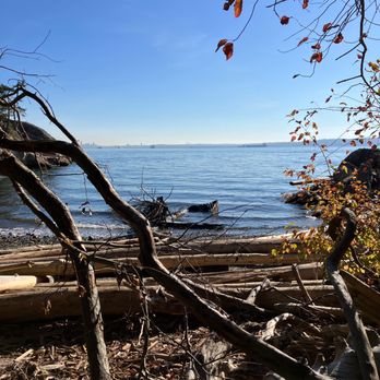 Lighthouse Park - Parks Near Me Lighthouse Park - Parks Near Me
