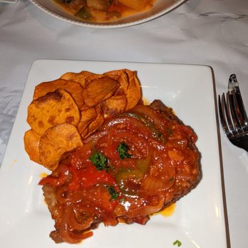 Cesaria - Filete de Atum Dourado - Portuguese Near Me - Boston, Massachusetts