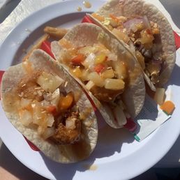 Shrimp tacos with pineapple salsa Shrimp tacos with pineapple salsa