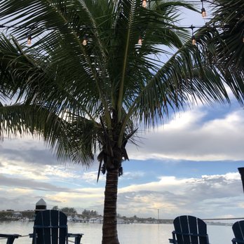 Blue Pointe Bar and Grill - Bars Near Me - Tequesta, Florida Blue Pointe Bar and Grill - Bars Near Me - Tequesta, Florida