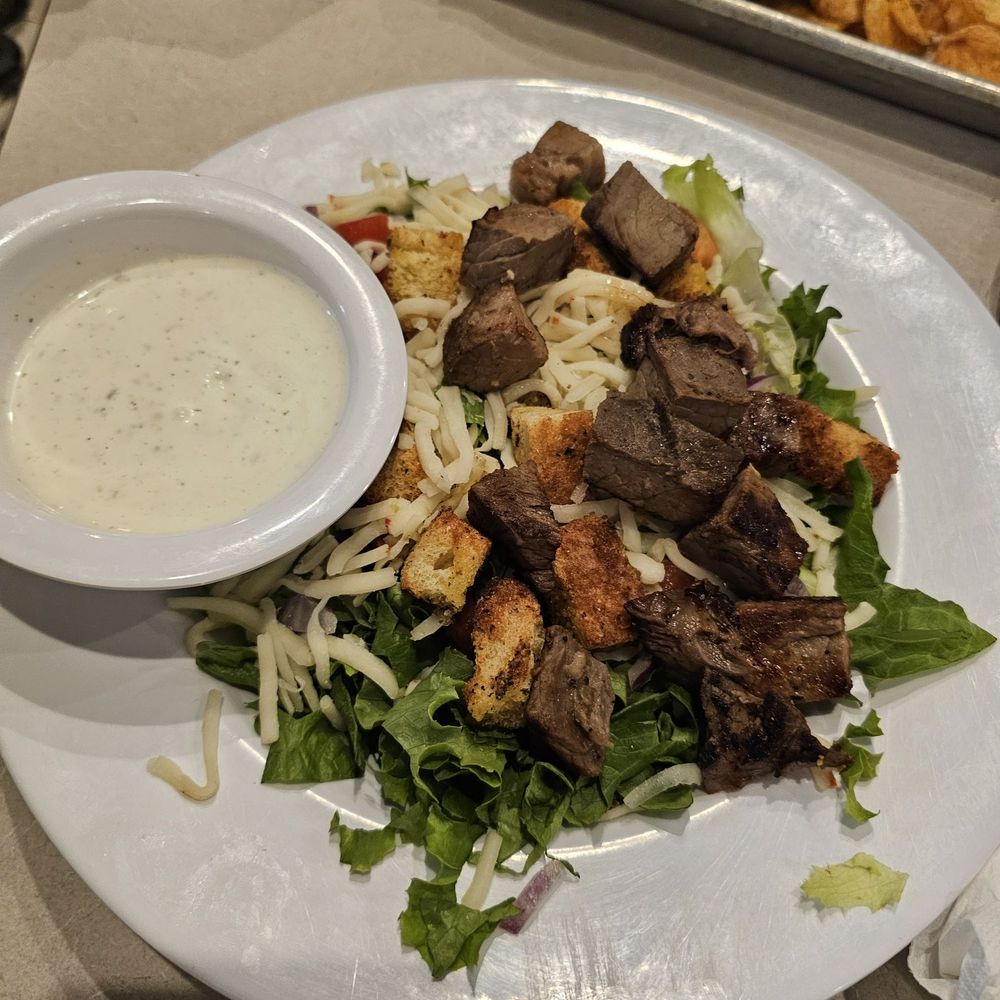 Downtown Diner - STEAKHOUSE SALAD - Diners Near Me - Celebration, Florida Downtown Diner - STEAKHOUSE SALAD - Diners Near Me - Celebration, Florida