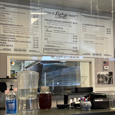 Lucky's Burgers & Shakes by null