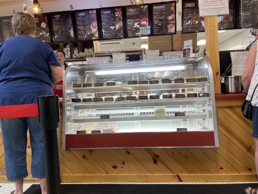 Rise'n Roll Bakery & Deli - Middlebury by null