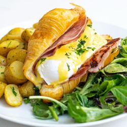 Eggs Benny