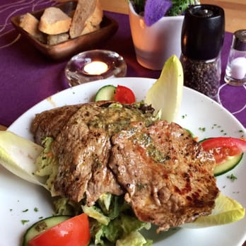 Lavendel Gasthaus - Sehr schmackhafter Salat mit "Ochsenfetzen" - German Near Me - Mannheim, BW Lavendel Gasthaus - Sehr schmackhafter Salat mit "Ochsenfetzen" - German Near Me - Mannheim, BW