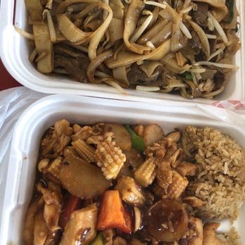Chef Ming's Kitchen - Beef Chow Fun and Kung Pao Chicken - Chinese Near Me - Beverly Hills, California
