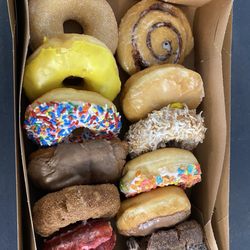 Dino's Donuts - Half n Half dozen
