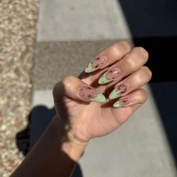 Pinky Nails & Spa By Cindy - 10/10