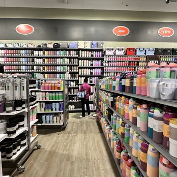 DICK'S Sporting Goods - 11/29/25 - Sports Wear Near Me - Puyallup, Washington DICK'S Sporting Goods - 11/29/25 - Sports Wear Near Me - Puyallup, Washington