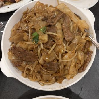 Big Wong - 65. Fried Beef Chow Fun - Chinese Near Me - New York, New York Big Wong - 65. Fried Beef Chow Fun - Chinese Near Me - New York, New York
