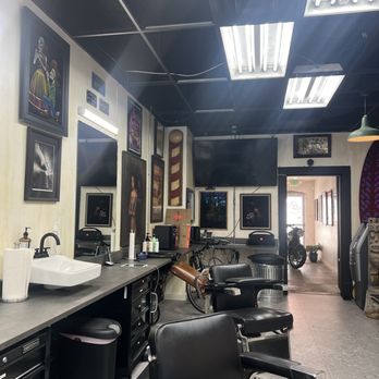 Kolya Mirakyan - Bonneville Barbershop - Barbers Near Me - Glendale, California