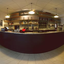La Spilleria - Una panoramica del bancone della spilleria