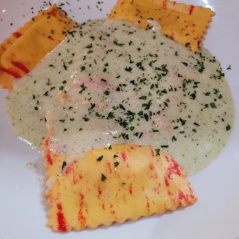 The Old Spaghetti Factory - Jumbo Lobster and Crab Ravioli - Italian Near Me - Riverside, California
