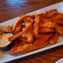 WINGS Vernon - Yam fries