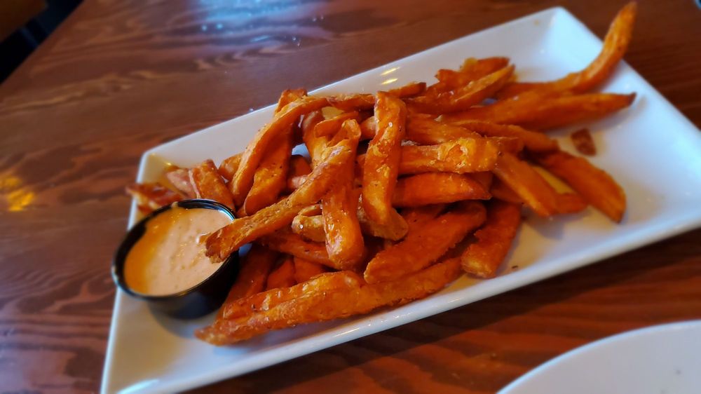 WINGS VERNON Updated July 2024 69 Photos & 37 Reviews 5200