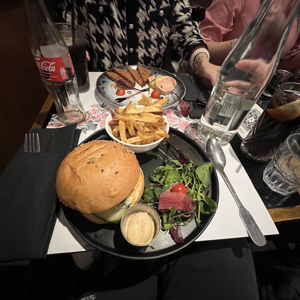 Le Poincaré - Coke - French Near Me - Paris, 75