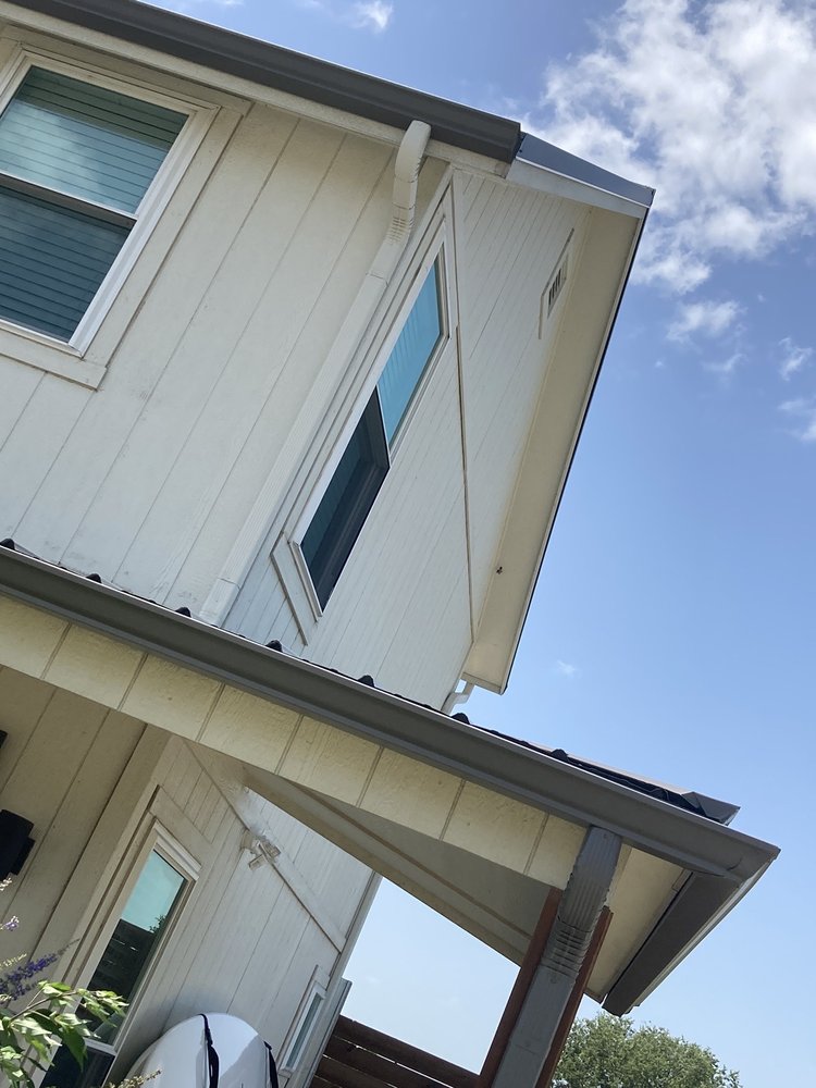 GARCÍA STORM GUTTER 85 Photos 230 Green Pasture, Hutto, Texas