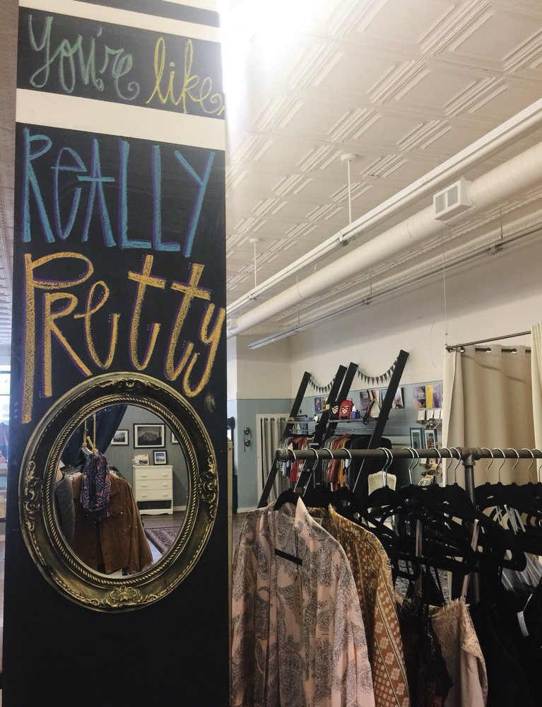 High Trash Boutique Logo