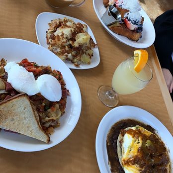 Cafe M - Corned beef hash, coconut French toast, side of potatoes and more - Breakfast & Brunch Near Me - Berkeley, California Cafe M - Corned beef hash, coconut French toast, side of potatoes and more - Breakfast & Brunch Near Me - Berkeley, California