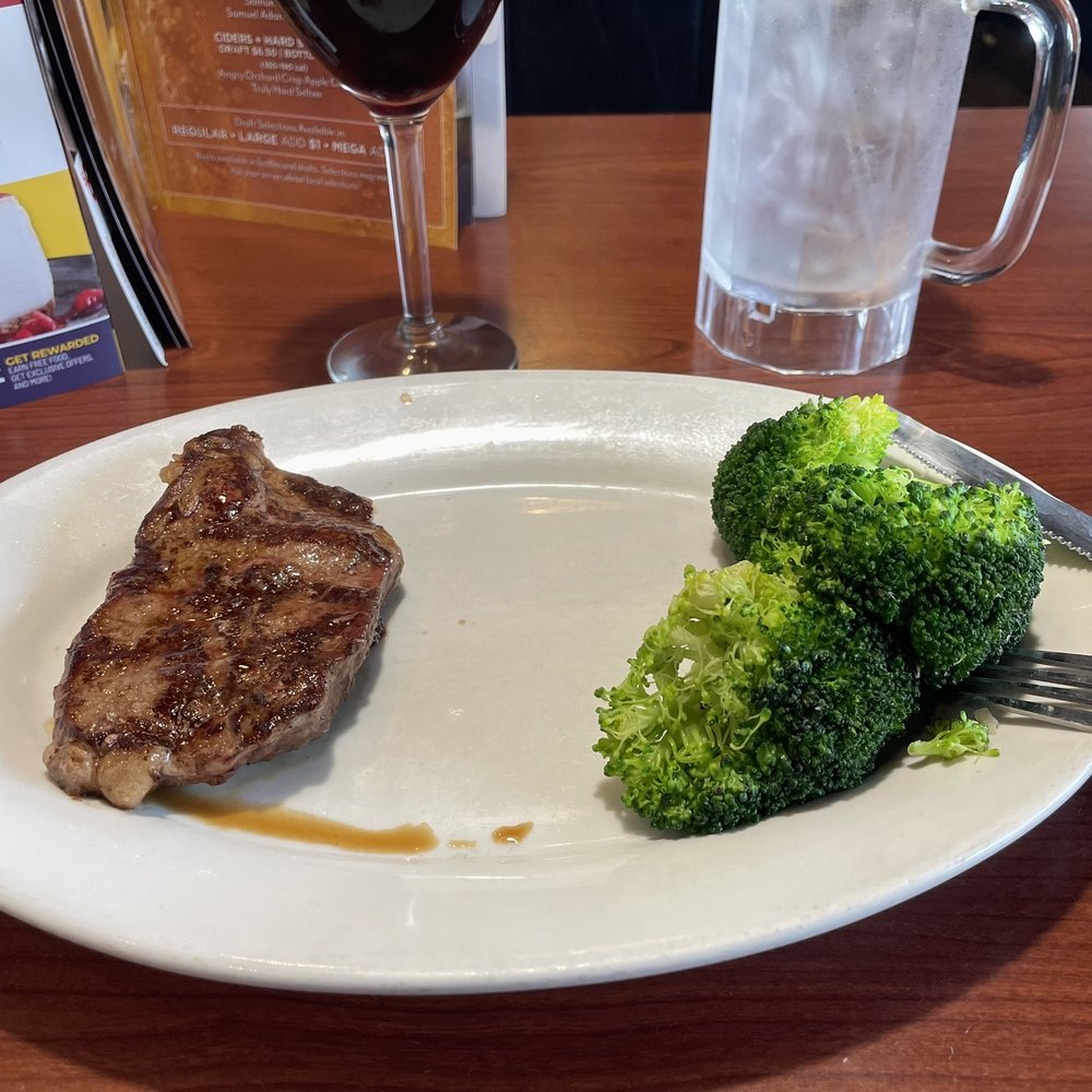 Ruby Tuesday - My crappy steak dinner . - Burgers Near Me - Clermont, Florida Ruby Tuesday - My crappy steak dinner . - Burgers Near Me - Clermont, Florida