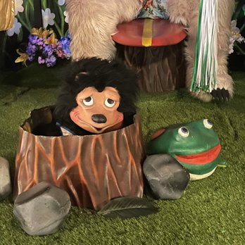 Billy Bob's Wonderland - a group of stuffed animals - Pizza Near Me - Barboursville, West Virginia
