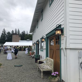 Alveare Winery - Wineries Near Me - Carnation, Washington Alveare Winery - Wineries Near Me - Carnation, Washington