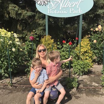St Albert Botanic Park - Botanical Gardens Near Me - St Albert, Alberta