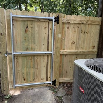 Cole Fence - Fences & Gates Near Me - Roebuck, South Carolina Cole Fence - Fences & Gates Near Me - Roebuck, South Carolina