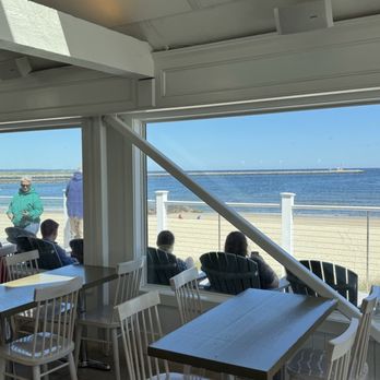 Tree House Brewing - Inside view - Brewpubs Near Me - Sandwich, Massachusetts