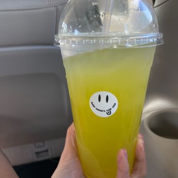 Sugah Daddeh's Kane Juice - Sugar cane with calamansi - Juice Bars & Smoothies Near Me - Aiea, Hawaii
