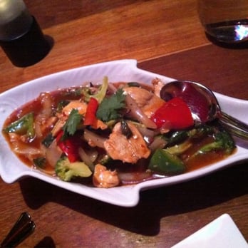 Soontorn Bahn Thai - Chicken in a fish shape plate - Thai Near Me - Oakville, Ontario Soontorn Bahn Thai - Chicken in a fish shape plate - Thai Near Me - Oakville, Ontario