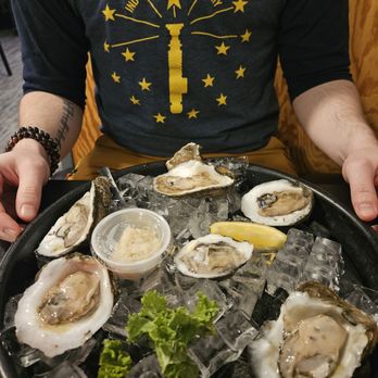 Dan's Clam Stand - Raw oysters - Seafood Near Me - Crystal River, Florida Dan's Clam Stand - Raw oysters - Seafood Near Me - Crystal River, Florida