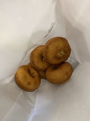 Apple Charlie's Orchards by null