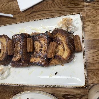 Madres Brunch - Churro French toast - Breakfast & Brunch Near Me - Whittier, California Madres Brunch - Churro French toast - Breakfast & Brunch Near Me - Whittier, California