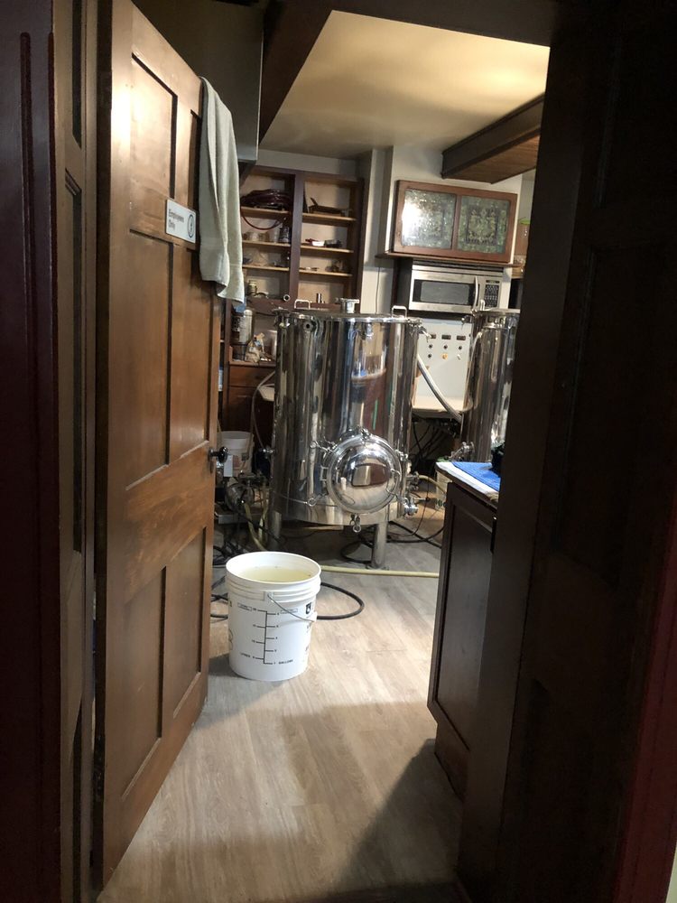 Food from Dungeon Hollow Brewing Company