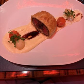 Gordon Ramsay Steak - Beef Wellington - Steakhouses Near Me - Las Vegas, Nevada