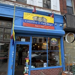 Colombia In Park Slope - Exterior