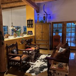 Down by the River Bed & Breakfast - Sitting room