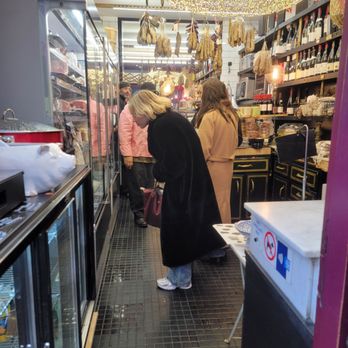 Caractère de Cochon - Delicatessen Near Me - Paris, 75