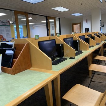 Bartlett Public Library District - Computer lab - Libraries Near Me - Bartlett, Illinois